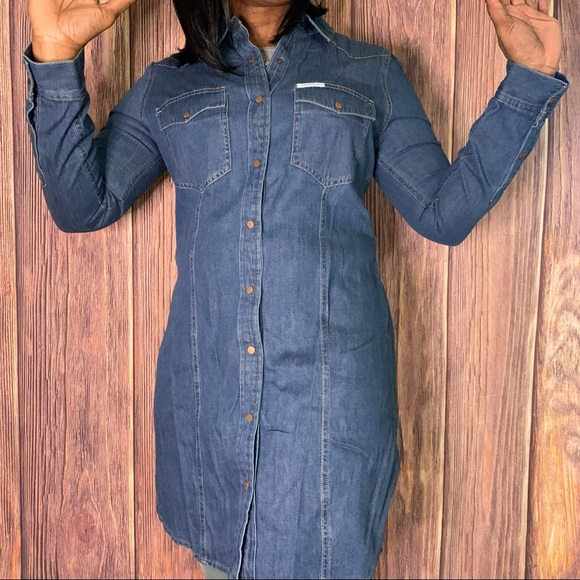 Calvin Klein Jeans Retro Denim Shirt Dress - Picture 2 of 4